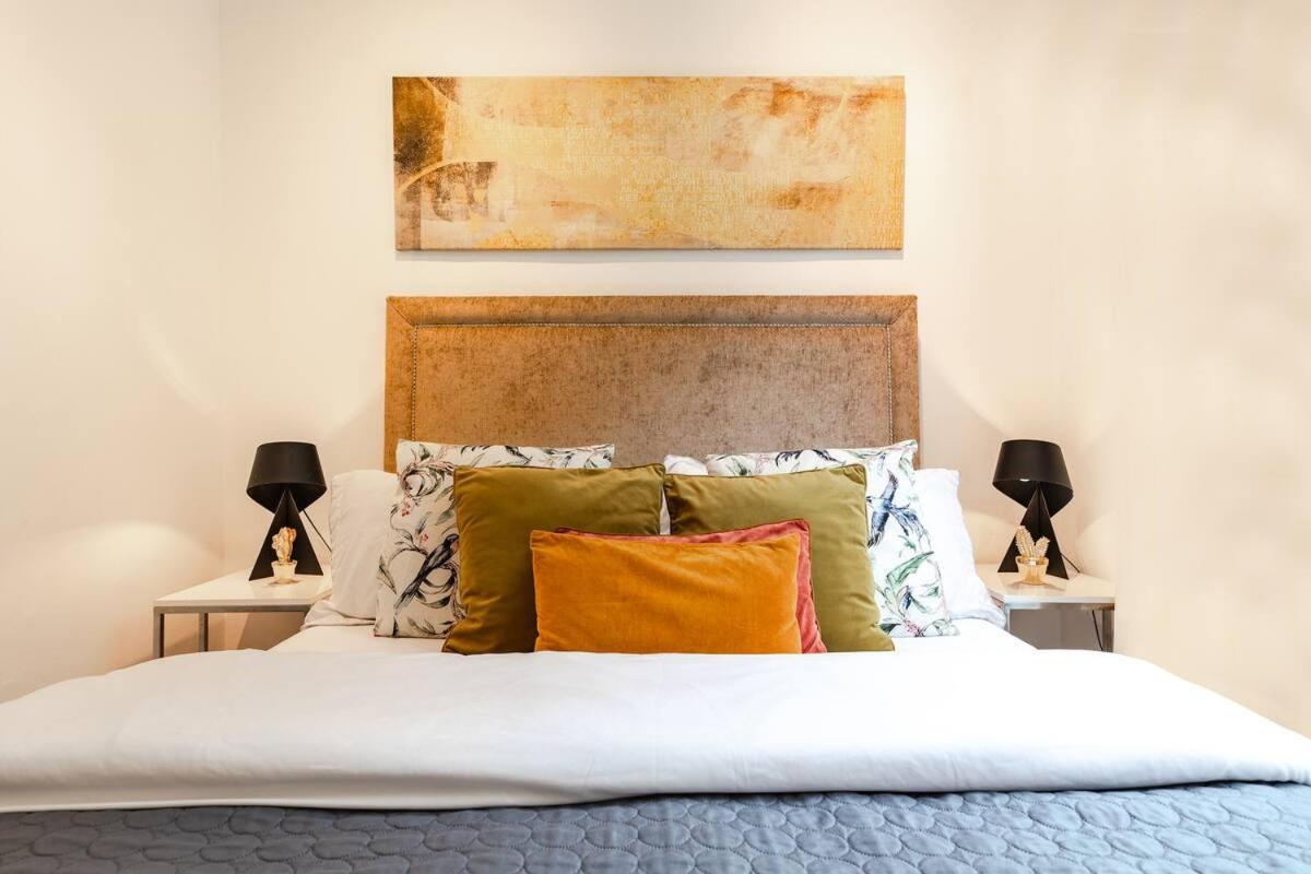Appartamento Awesome Leicester Sq! Fashion Flat For Theatre Families And Happy Friends Londra Esterno foto