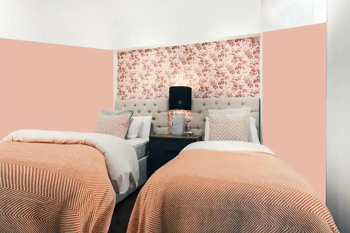 Appartamento Awesome Leicester Sq! Fashion Flat For Theatre Families And Happy Friends Londra Esterno foto