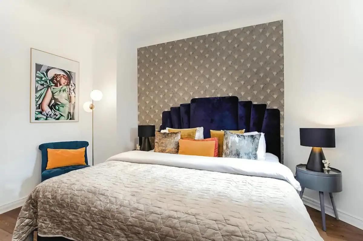 Appartamento Awesome Leicester Sq! Fashion Flat For Theatre Families And Happy Friends Londra Esterno foto